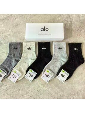 A15- ALO Yoga Women's Speckled Neutral Half-Crew Socks 5-Pair Box Set - NWT